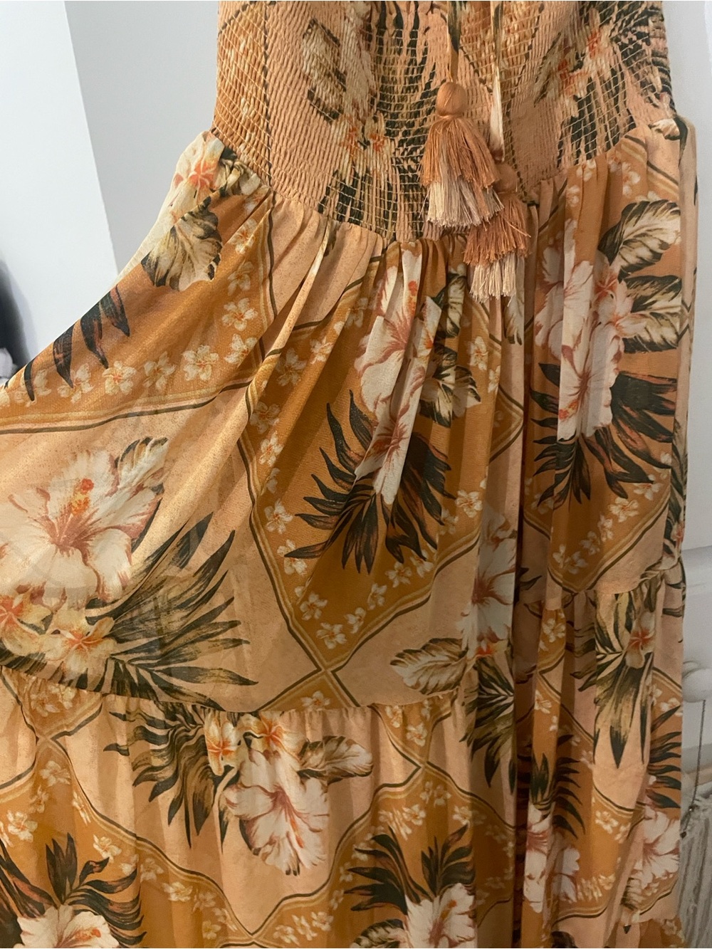 VICI floral Maxi dress. Size M. New - Picture 3 of 7